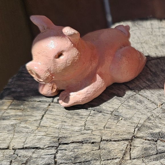 Whimsical Pink Ceramic Pig Accents - Picture 3 of 5